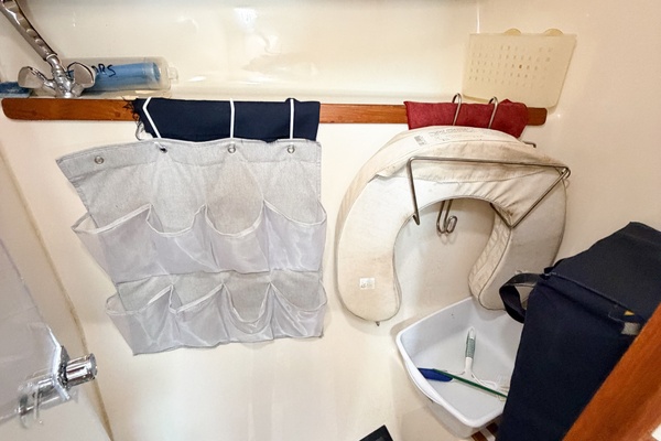 EARLY OUT 40ft Caliber Yacht For Sale