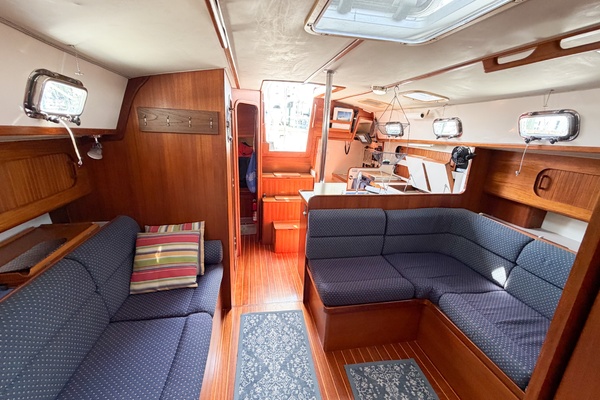 EARLY OUT 40ft Caliber Yacht For Sale