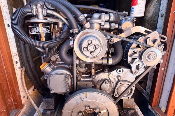 EARLY OUT 40ft Caliber Yacht For Sale