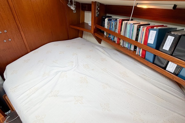 EARLY OUT 40ft Caliber Yacht For Sale