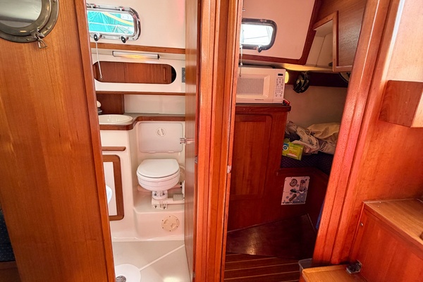 EARLY OUT 40ft Caliber Yacht For Sale