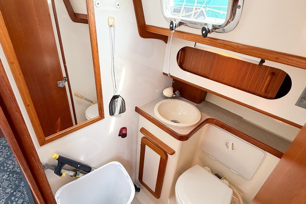 EARLY OUT 40ft Caliber Yacht For Sale