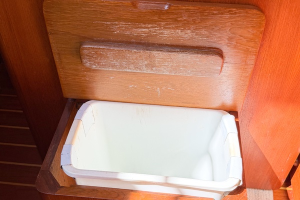 EARLY OUT 40ft Caliber Yacht For Sale