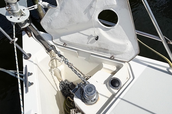 EARLY OUT 40ft Caliber Yacht For Sale