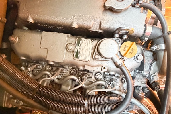 EARLY OUT 40ft Caliber Yacht For Sale