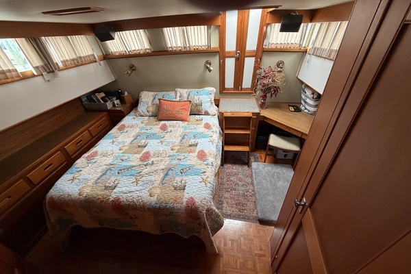 Grand Banks Classic 46 Yacht For Sale