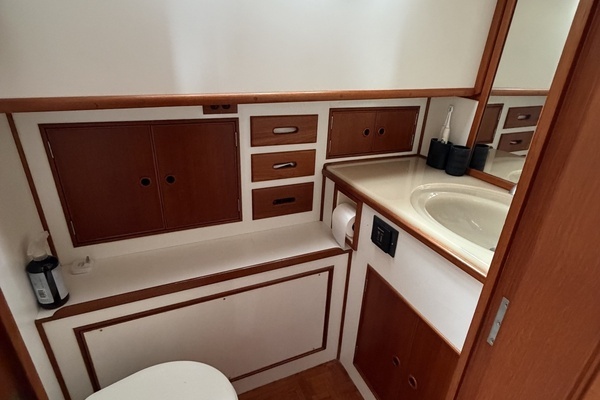 Grand Banks Classic 46 Yacht For Sale