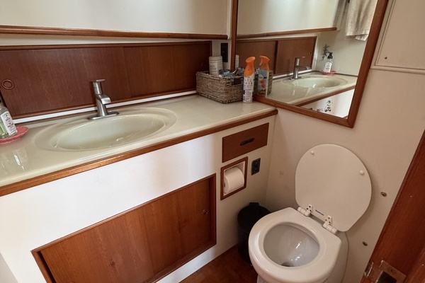 Photo of the 1991 Grand Banks Classic 46 "Circe"
