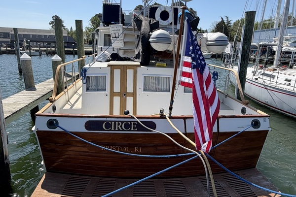 Circe 46ft Grand Banks Yacht For Sale