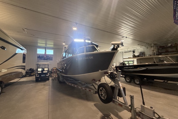32ft Hewescraft Yacht For Sale