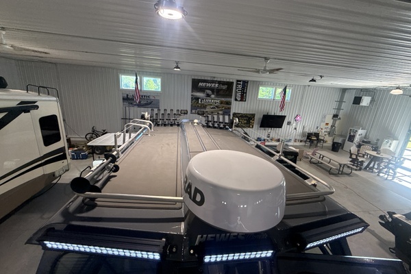 32ft Hewescraft Yacht For Sale