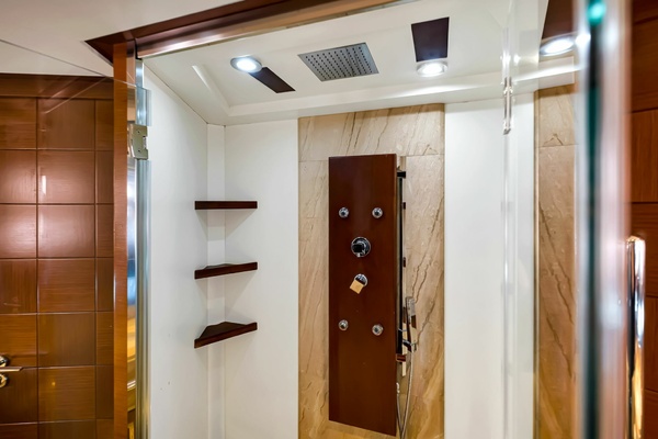 BABIECA 105ft Azimut Yacht For Sale