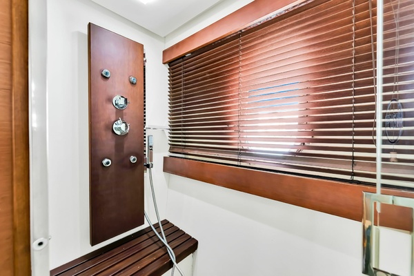 BABIECA 105ft Azimut Yacht For Sale