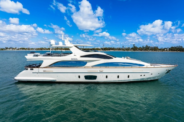 2005 Azimut 105