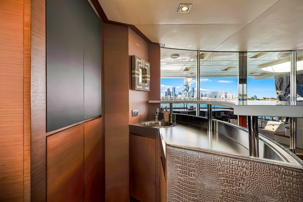 BABIECA 105ft Azimut Yacht For Sale