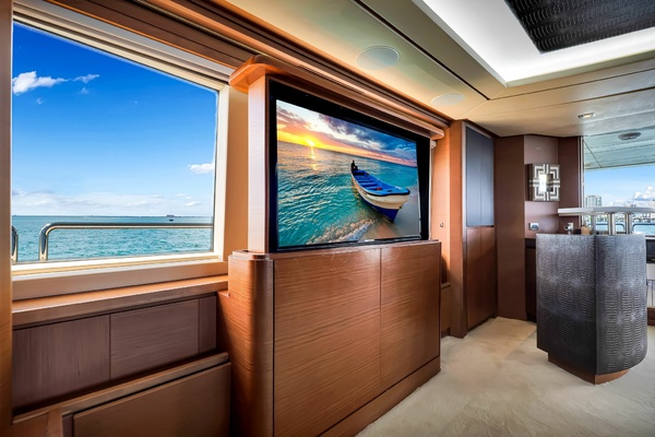 BABIECA 105ft Azimut Yacht For Sale