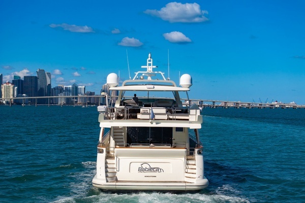 2005 Azimut 105
