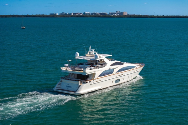 BABIECA 105ft Azimut Yacht For Sale