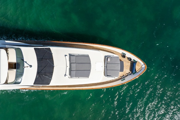 BABIECA 105ft Azimut Yacht For Sale