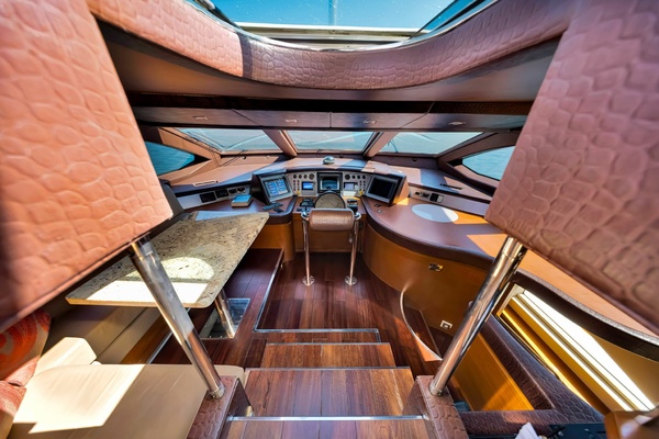 BABIECA 105ft Azimut Yacht For Sale