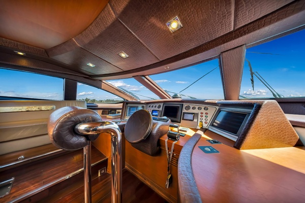 BABIECA 105ft Azimut Yacht For Sale