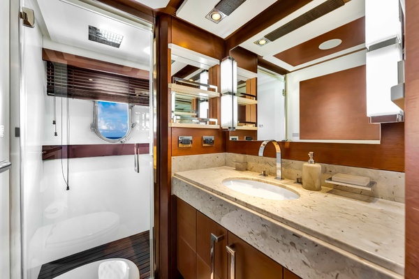 BABIECA 105ft Azimut Yacht For Sale