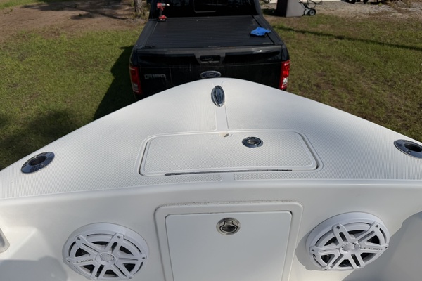 23ft Reef Runner Yacht For Sale