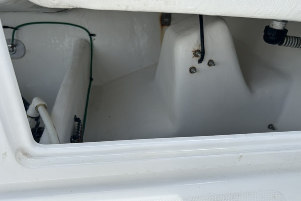 2019 Reef Runner 23