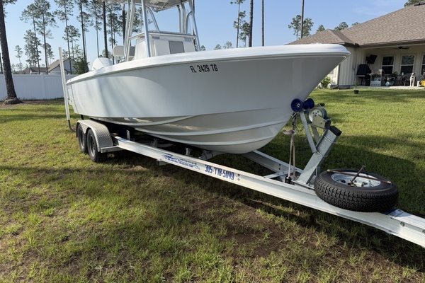 Photo of the 2019 Reef Runner 230XS