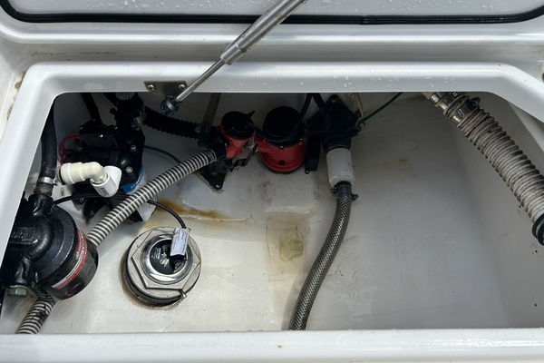 23ft Reef Runner Yacht For Sale