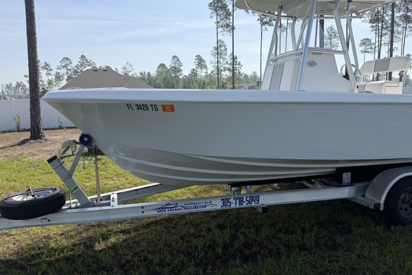 Photo of the 2019 Reef Runner 230XS
