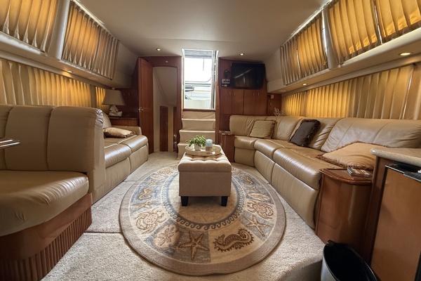 Mist Approach 44ft Carver Yacht For Sale