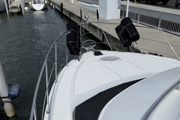 Mist Approach 44ft Carver Yacht For Sale