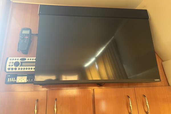 Mist Approach 44ft Carver Yacht For Sale