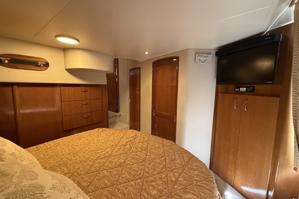 Mist Approach 44ft Carver Yacht For Sale