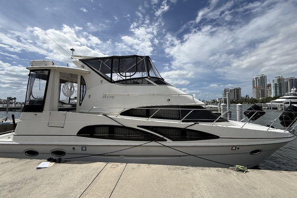 Mist Approach 44ft Carver Yacht For Sale