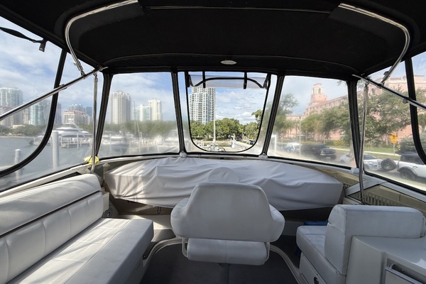 Mist Approach 44ft Carver Yacht For Sale