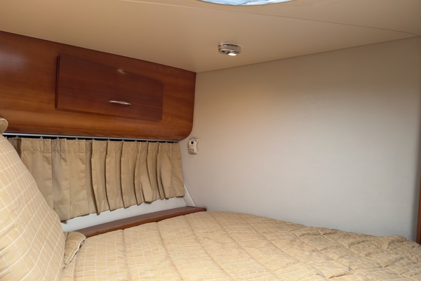 Mist Approach 44ft Carver Yacht For Sale