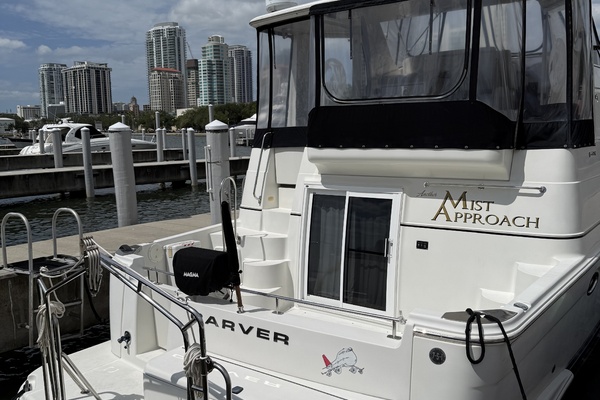Mist Approach 44ft Carver Yacht For Sale