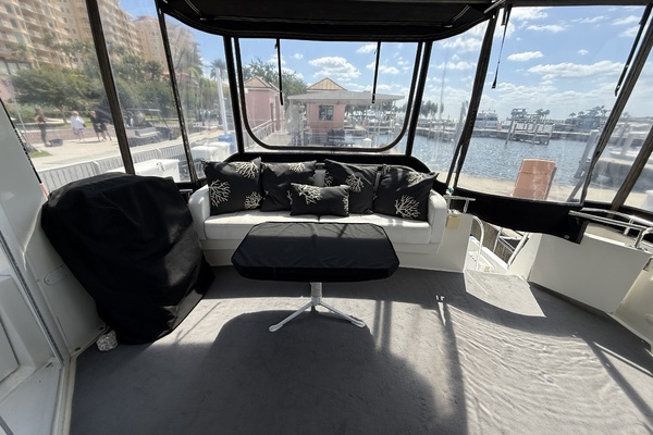 Mist Approach 44ft Carver Yacht For Sale