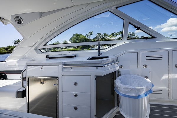 Taking Stock 40ft Formula Yacht For Sale