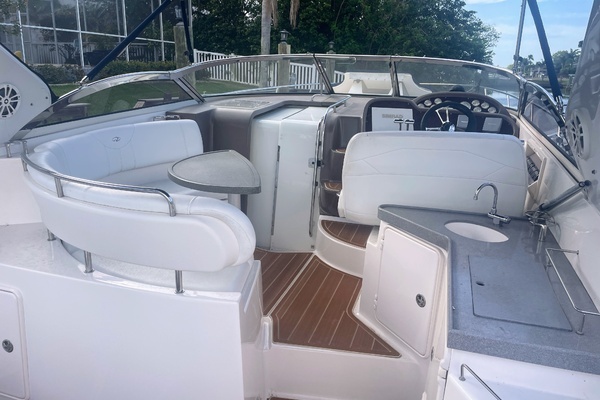 Photo of the 2005 Regal 3560 Express