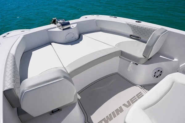 Photo of the 2026 Twin Vee 240 GFX2 CC