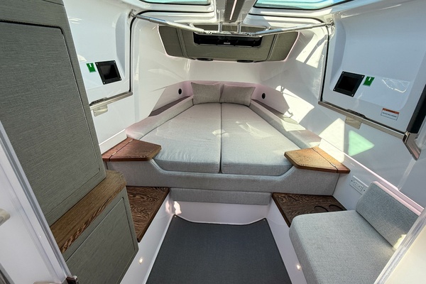 King Itchy 37ft Axopar Yacht For Sale