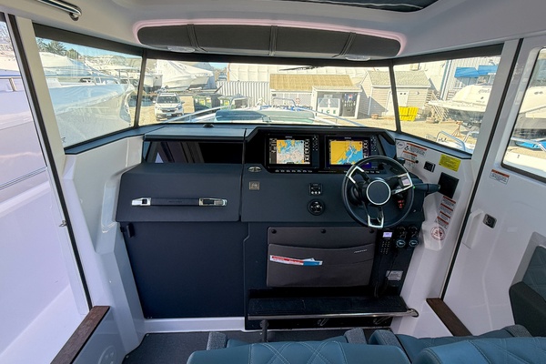 King Itchy 37ft Axopar Yacht For Sale