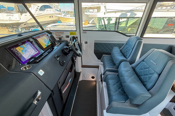King Itchy 37ft Axopar Yacht For Sale