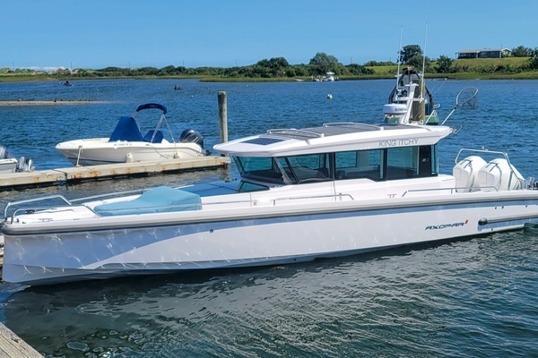 37-ft-Axopar-2024-37 XC Cross Cabin-King Itchy Mystic  Connecticut United States  yacht for sale