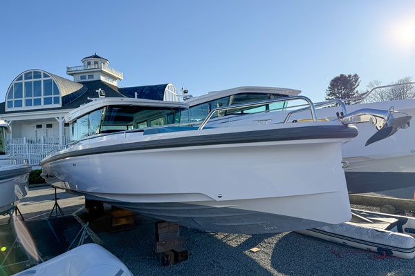 King Itchy 37ft Axopar Yacht For Sale