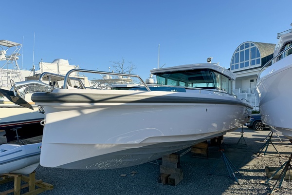 King Itchy 37ft Axopar Yacht For Sale