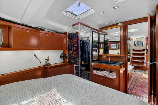 Tartuga 48ft Beneteau Yacht For Sale